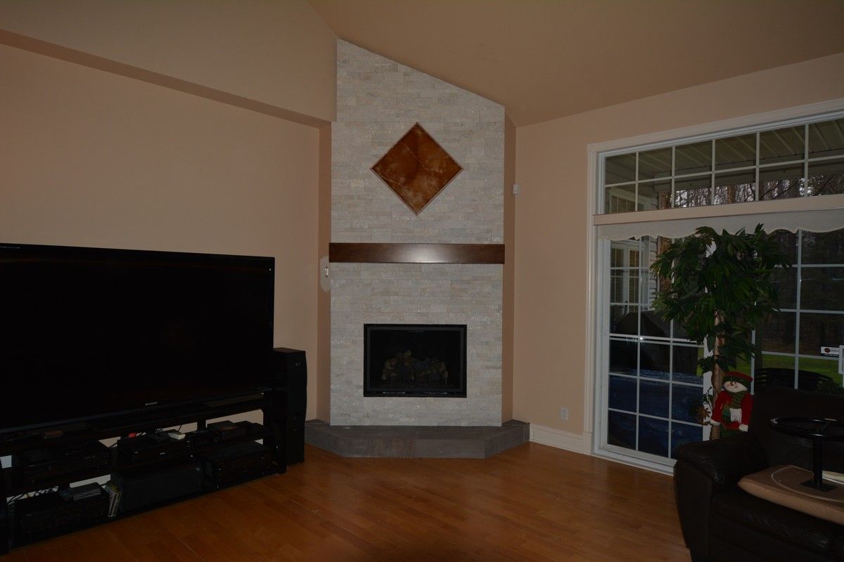 Stone accent wall Ottawa